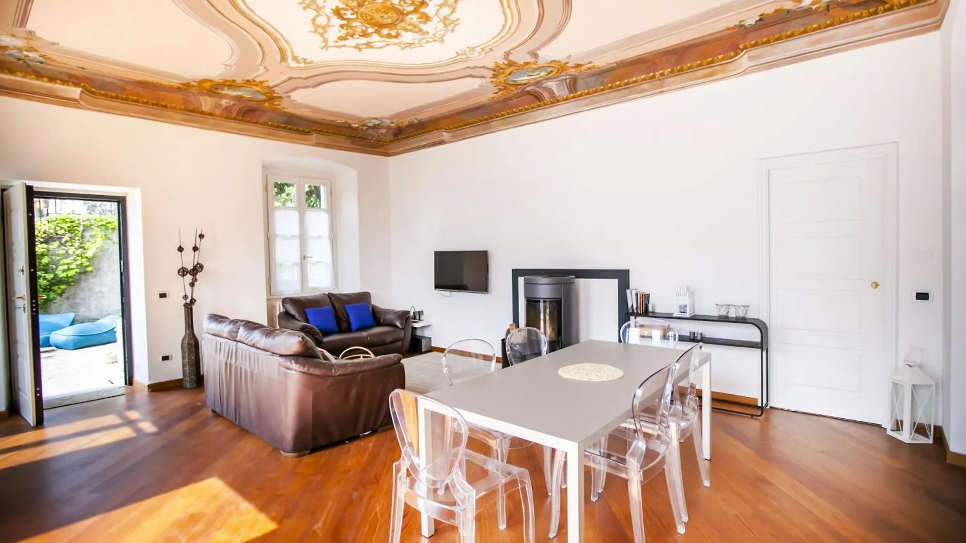 Appartamento In Villa Fioravante By Wonderful Italy Moltrasio 0*,