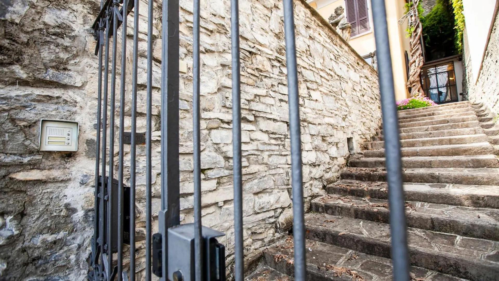 Appartamento In Villa Fioravante By Wonderful Italy Moltrasio Italia